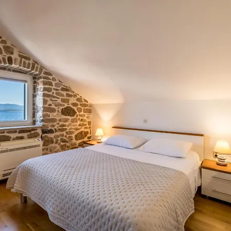 Villa Seafront Denis Bol