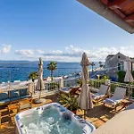 Seafront Denis Villa *
