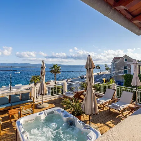 Seafront Denis Villa *