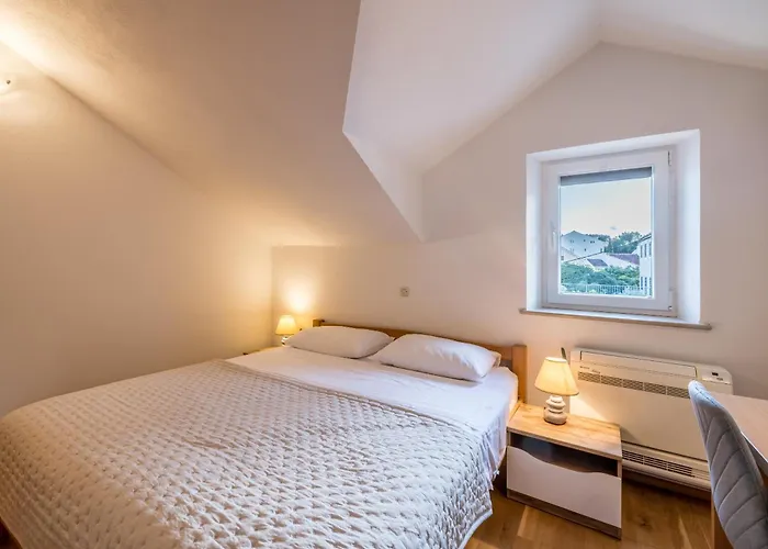 Seafront Denis * Bol