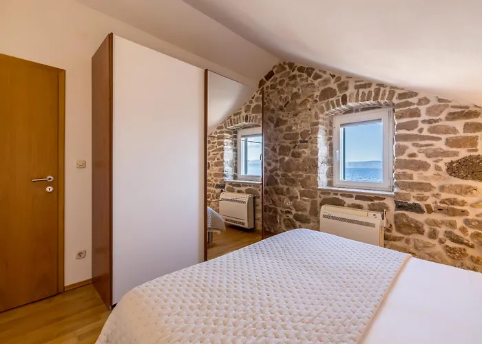 Seafront Denis * Bol